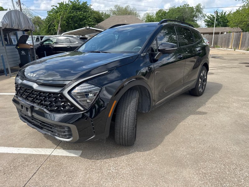 Kia Sportage Vehicle Full-screen Gallery Image 02