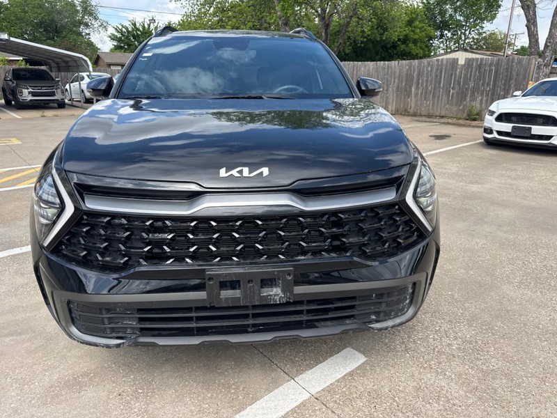 Kia Sportage Vehicle Full-screen Gallery Image 03