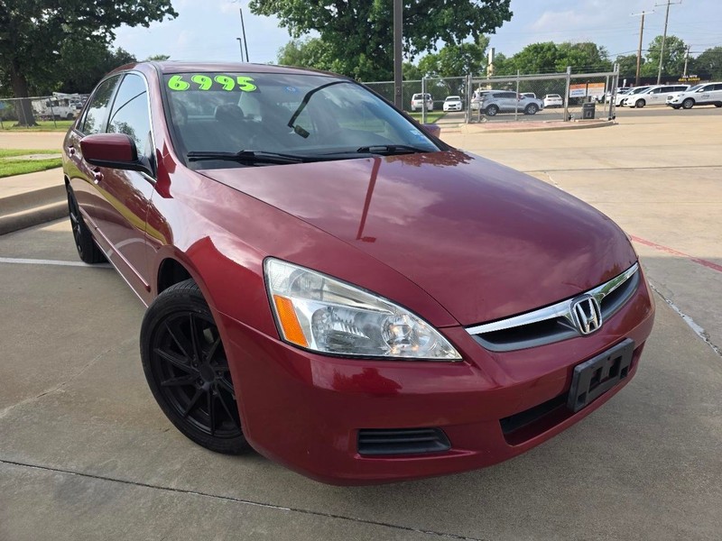 Honda Accord Sedan Vehicle Full-screen Gallery Image 02