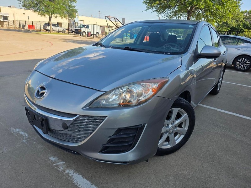 Mazda Mazda3 Sedan Vehicle Full-screen Gallery Image 01