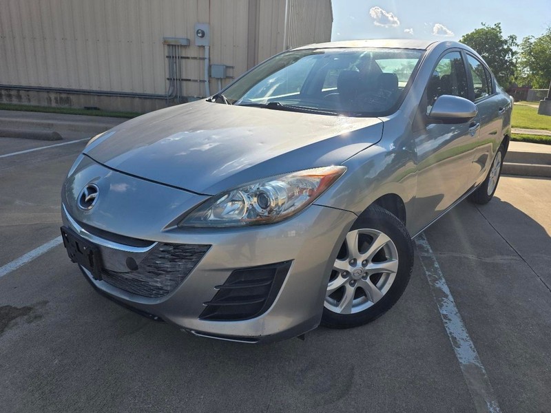 Mazda Mazda3 Sedan Vehicle Full-screen Gallery Image 02