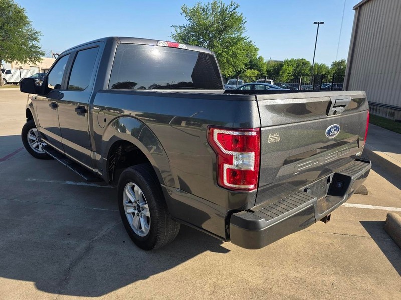 Ford F-150 Vehicle Full-screen Gallery Image 03