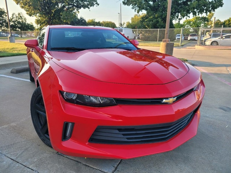 Chevrolet Camaro Vehicle Full-screen Gallery Image 02