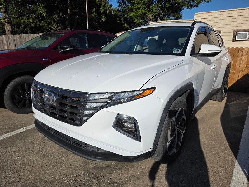 Hyundai Tucson Vehicle Full-screen Gallery Image 02