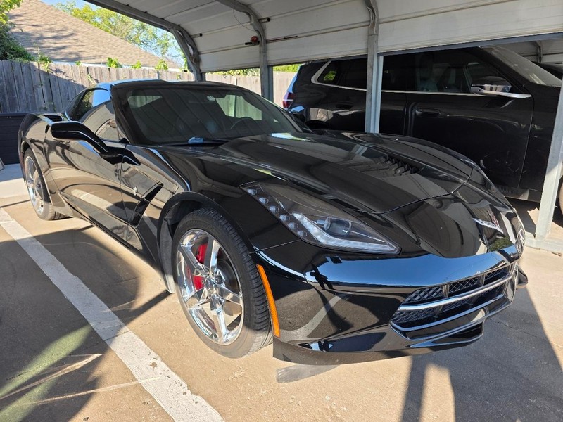 Chevrolet Corvette Vehicle Full-screen Gallery Image 02