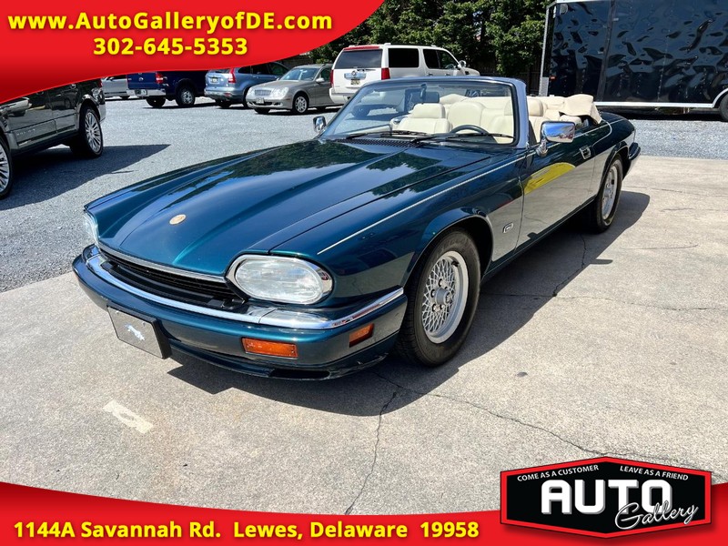 The 1994 Jaguar XJ-Series XJS photos