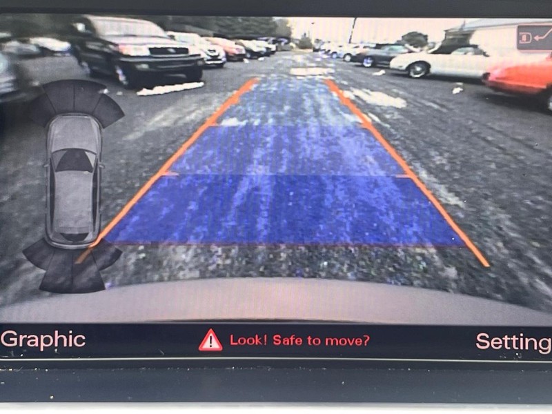 Audi Q5 Vehicle Image 12