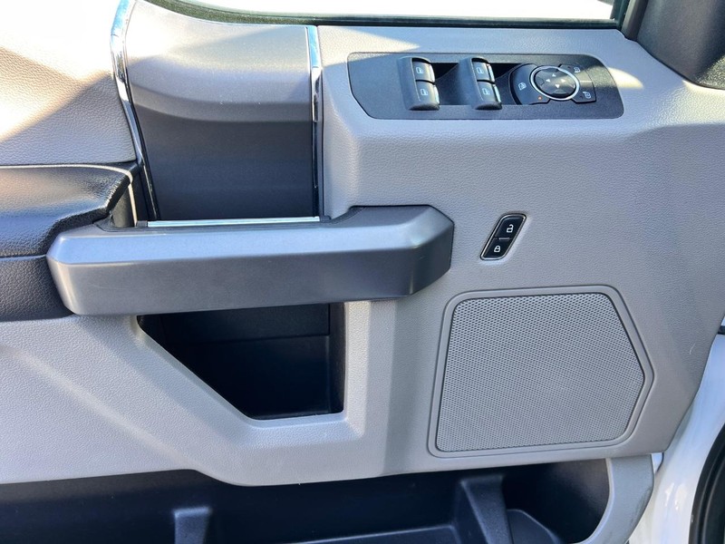 Ford F-150 Vehicle Image 09