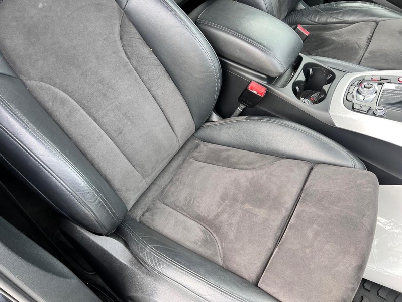 Audi SQ5 Vehicle Image 17