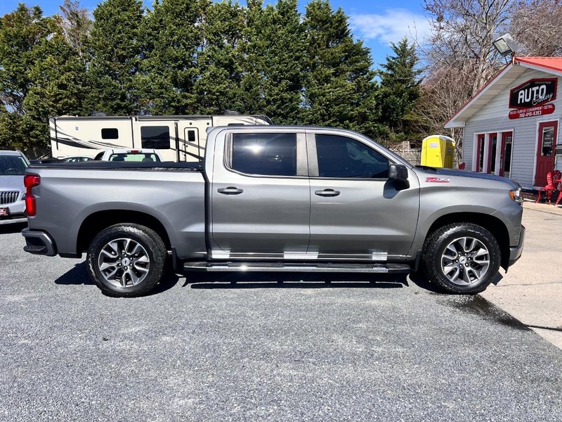Chevrolet Silverado 1500 Vehicle Image 04