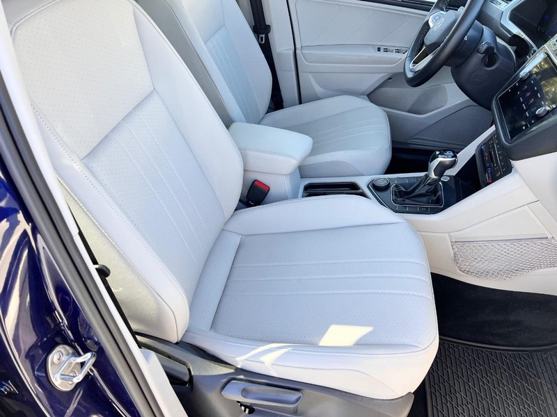 Volkswagen Tiguan Vehicle Image 17