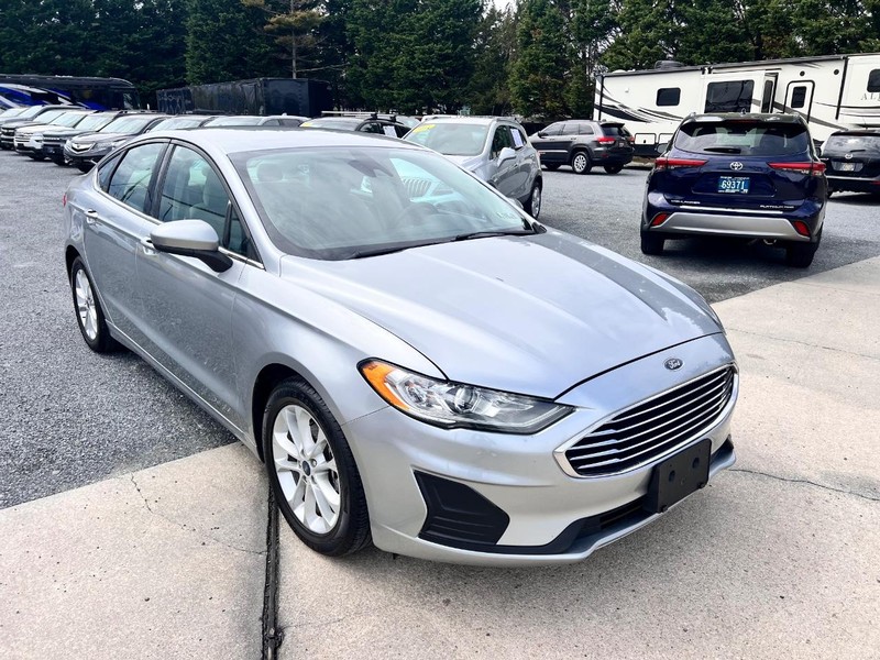 Ford Fusion Vehicle Image 03