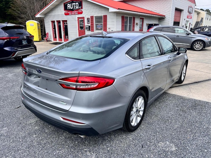 Ford Fusion Vehicle Image 05