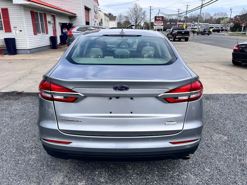 Ford Fusion Vehicle Image 06