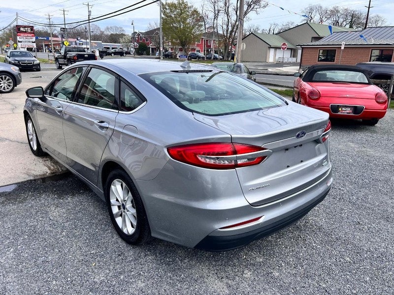 Ford Fusion Vehicle Image 07