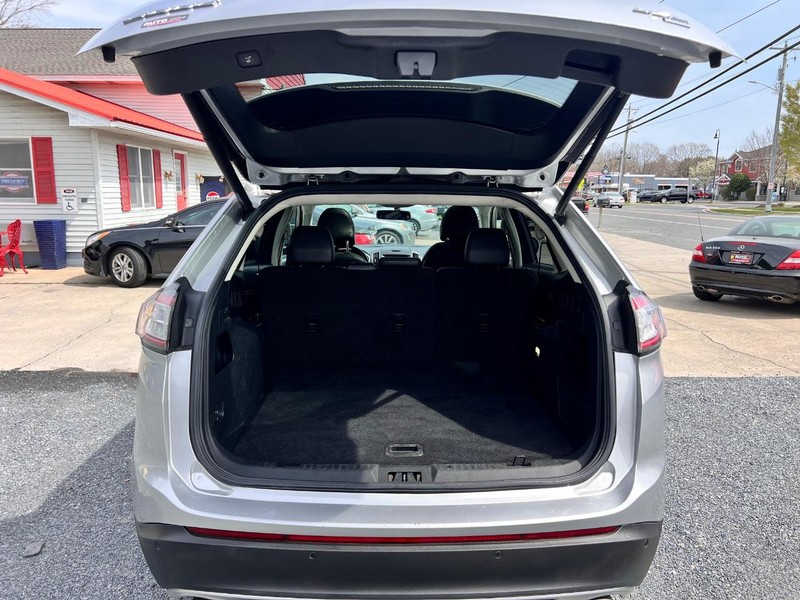 Ford Edge Vehicle Image 13