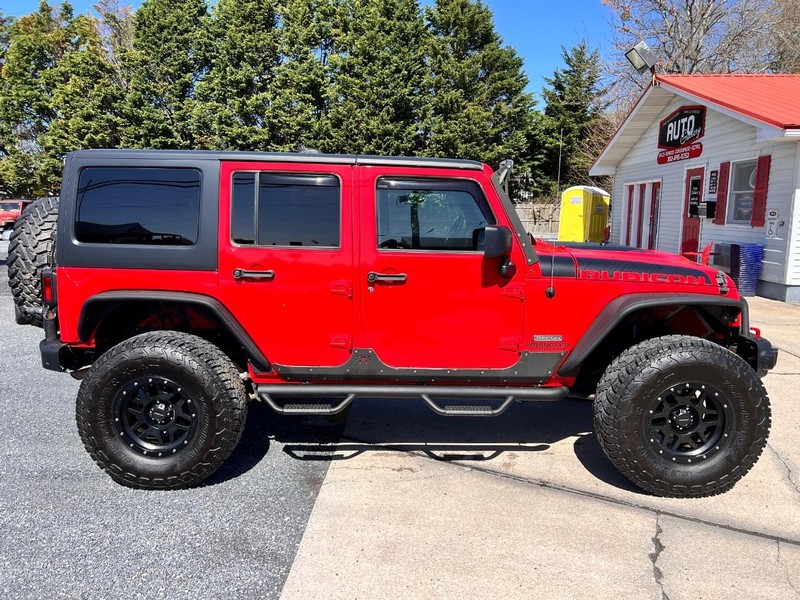 Jeep WRANGLER UNLIMI Vehicle Image 04