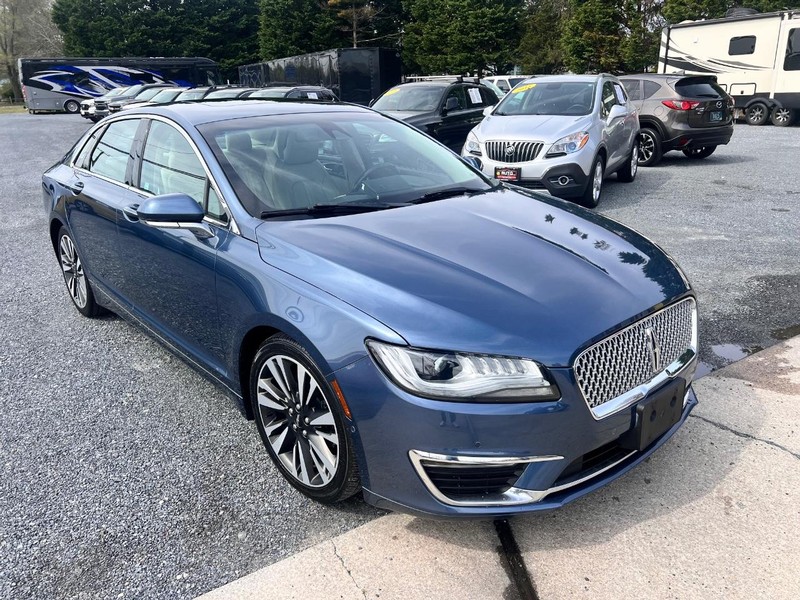 Lincoln MKZ Vehicle Image 03