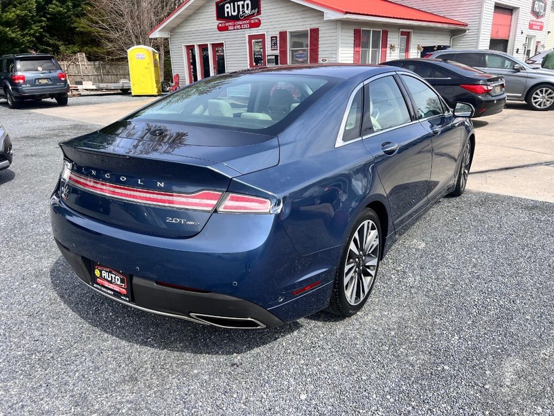 Lincoln MKZ Vehicle Image 04