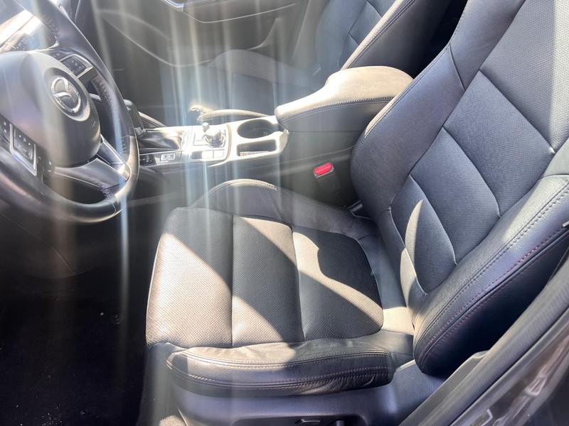 Mazda CX-5 Vehicle Image 15