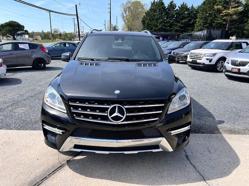 Mercedes-Benz ML Vehicle Image 02
