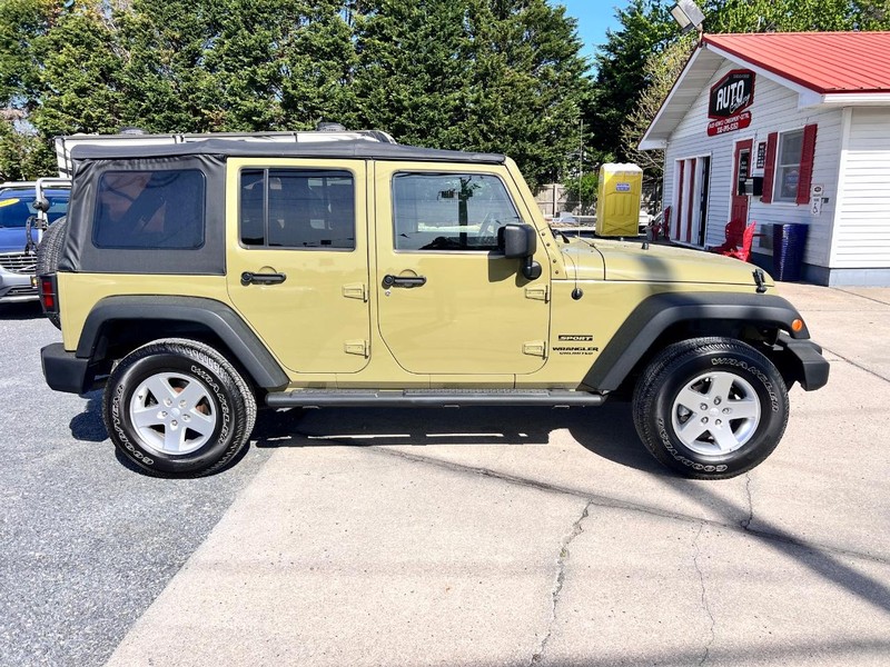 Jeep WRANGLER UNLIMI Vehicle Image 04