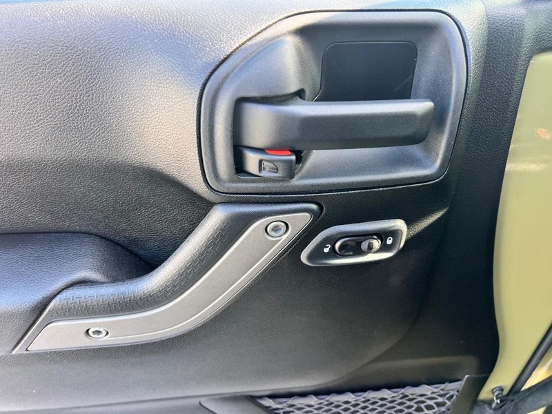 Jeep WRANGLER UNLIMI Vehicle Image 09