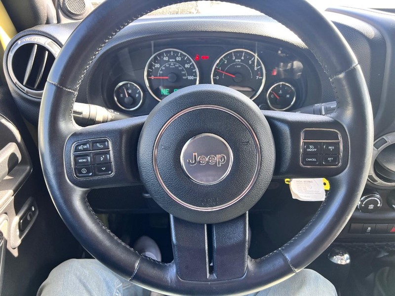 Jeep WRANGLER UNLIMI Vehicle Image 10