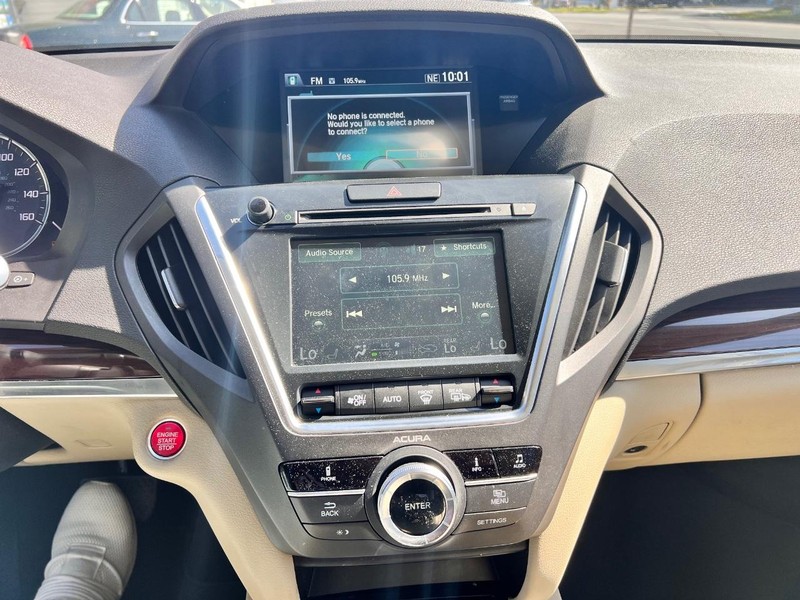 Acura MDX Vehicle Image 11