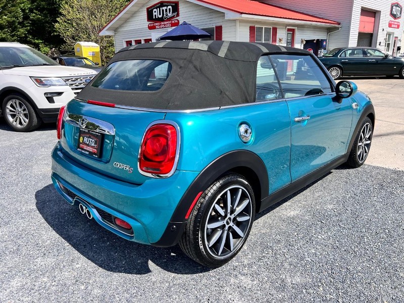 MINI Cooper Vehicle Image 05