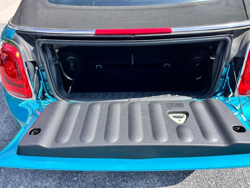 MINI Cooper Vehicle Image 16