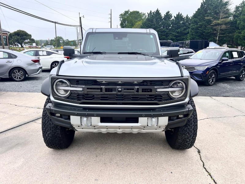 Ford Bronco Vehicle Image 02