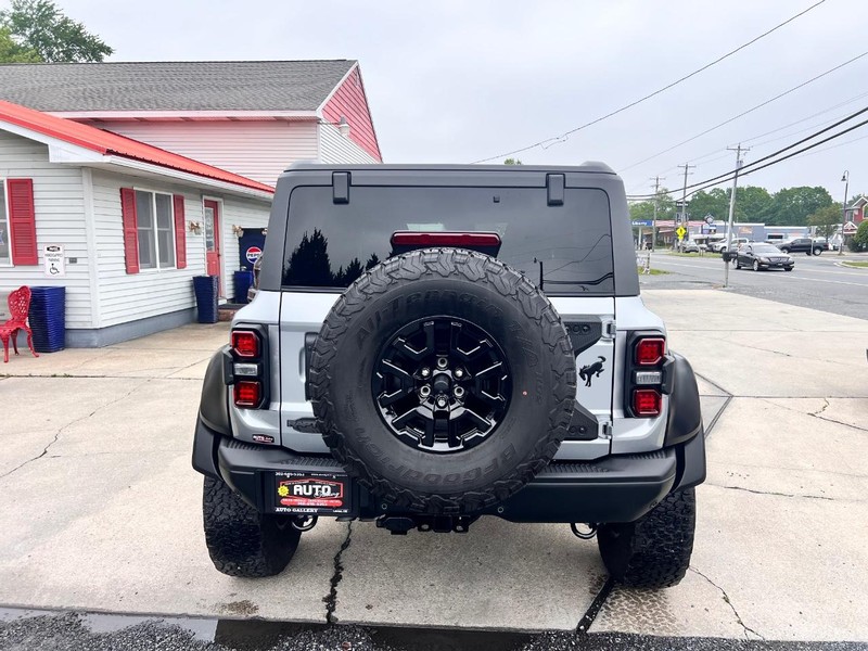 Ford Bronco Vehicle Image 06