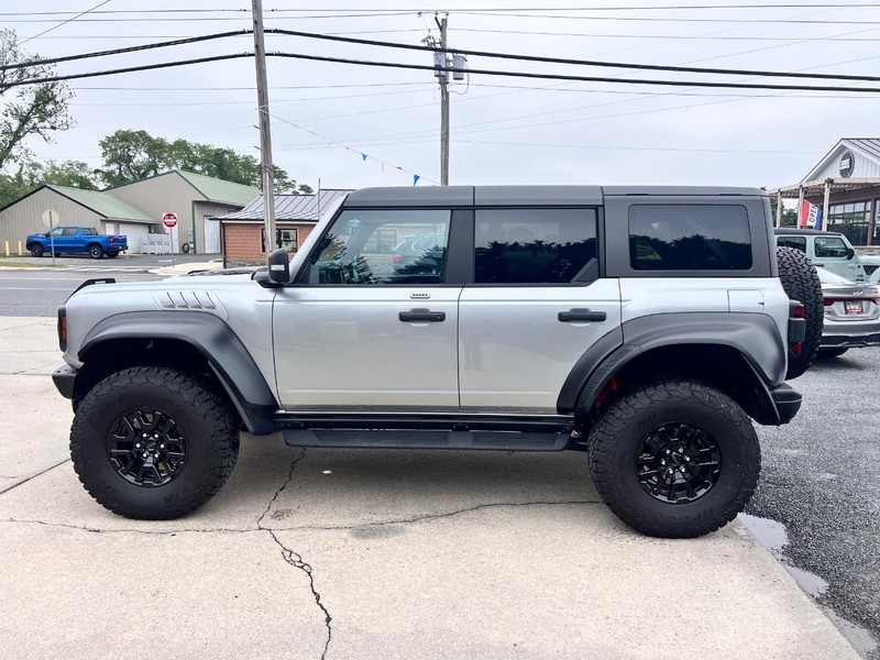 Ford Bronco Vehicle Image 08