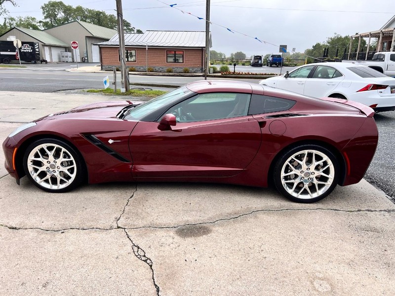 Chevrolet Corvette Vehicle Image 08