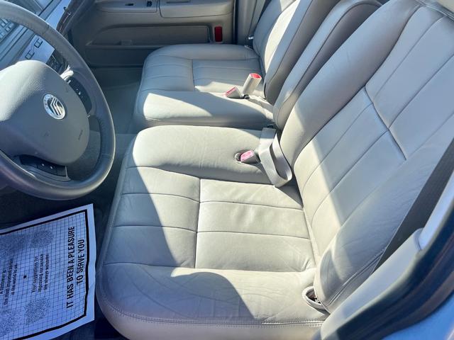 Mercury Grand Marquis Vehicle Image 13