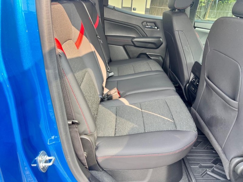 Chevrolet Colorado Vehicle Image 19
