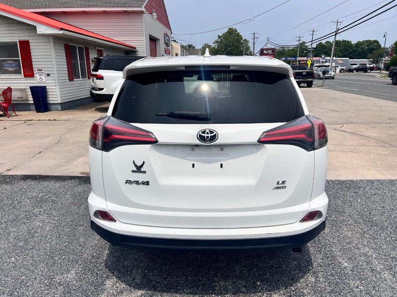 Toyota RAV4 Vehicle Image 06