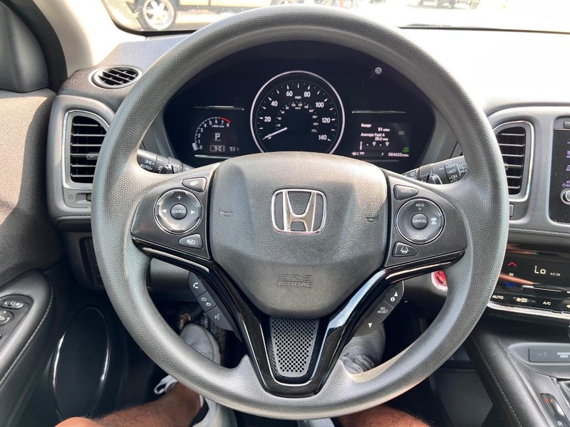 Honda HR-V Vehicle Image 11