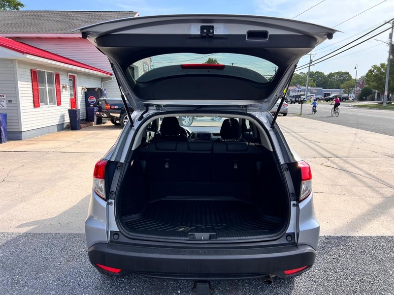 Honda HR-V Vehicle Image 17