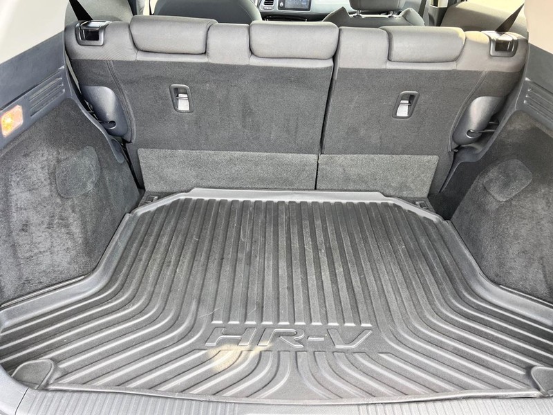 Honda HR-V Vehicle Image 18