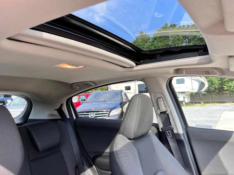 Honda HR-V Vehicle Image 21