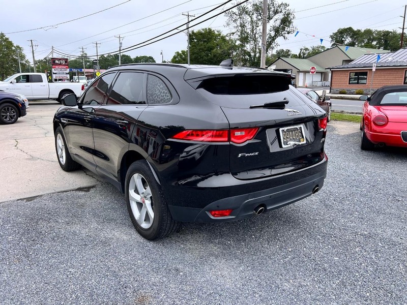 Jaguar F-Pace Vehicle Image 07
