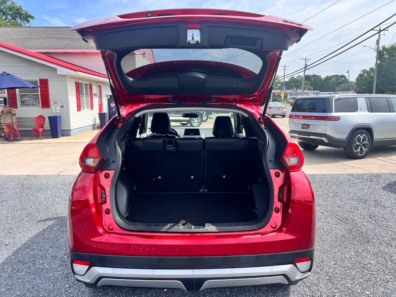 Mitsubishi Eclipse Cross Vehicle Image 18