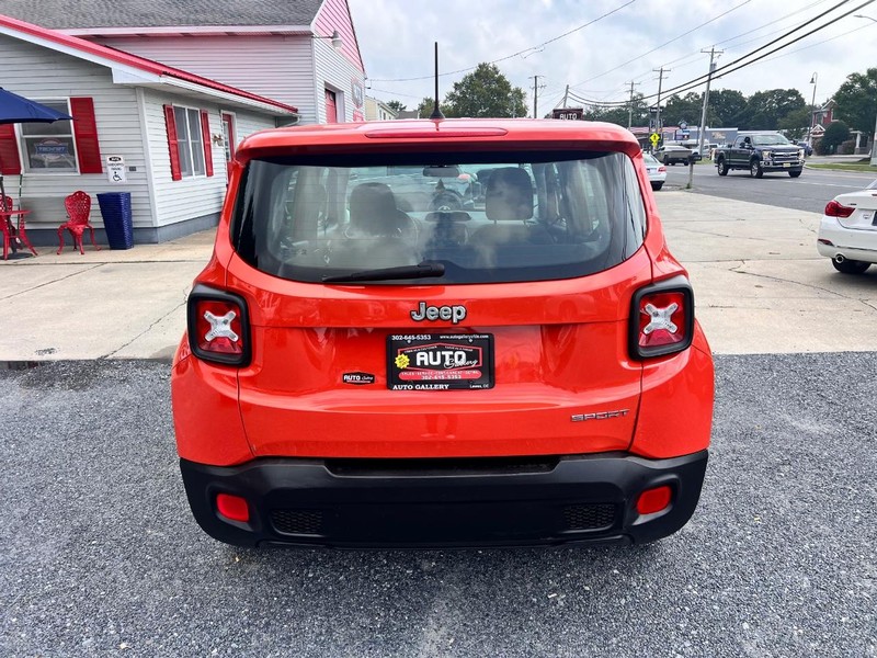 Jeep Renegade Vehicle Image 06