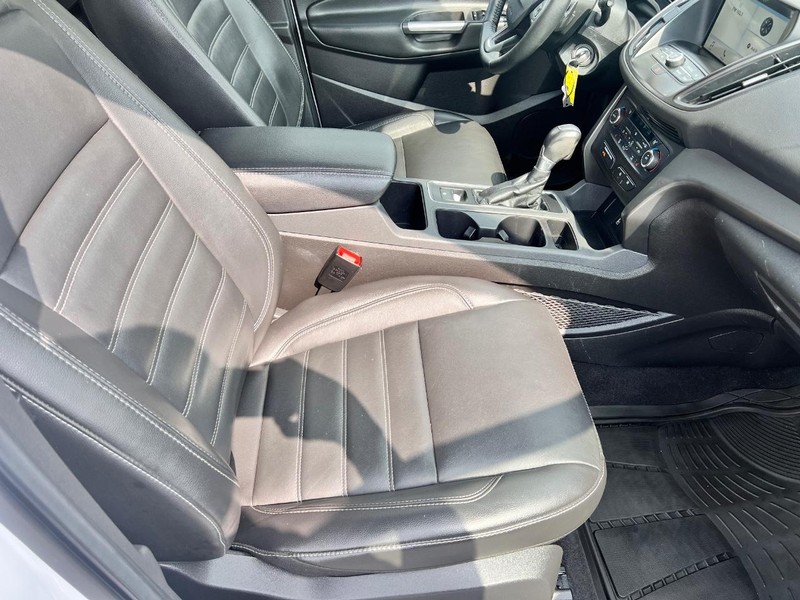 Ford Escape Vehicle Image 15