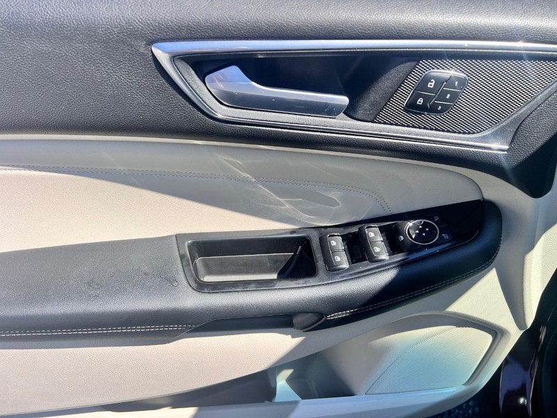 Ford Edge Vehicle Image 09