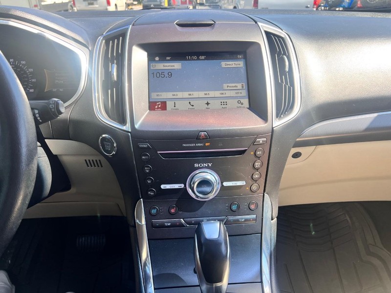 Ford Edge Vehicle Image 10