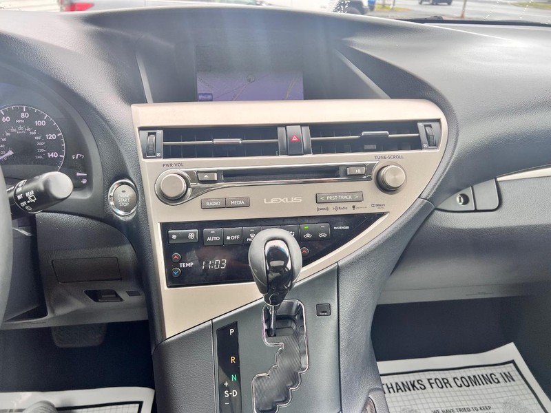 Lexus RX Vehicle Image 11