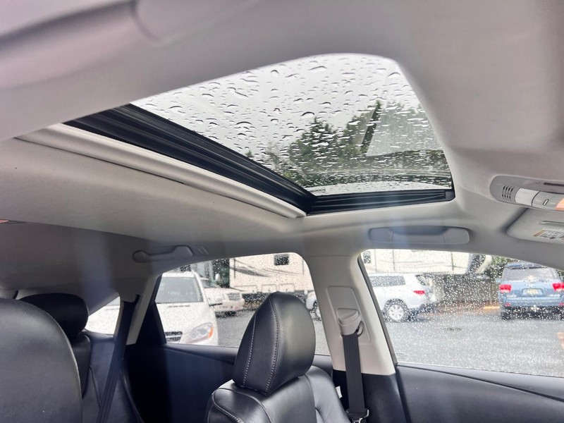 Lexus RX Vehicle Image 21